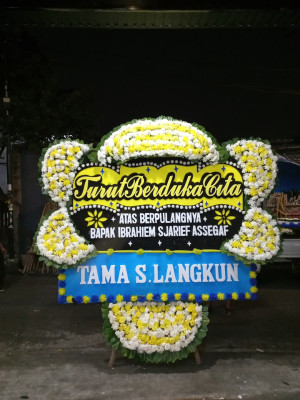 Papan Bunga Duka di Mekartanjung